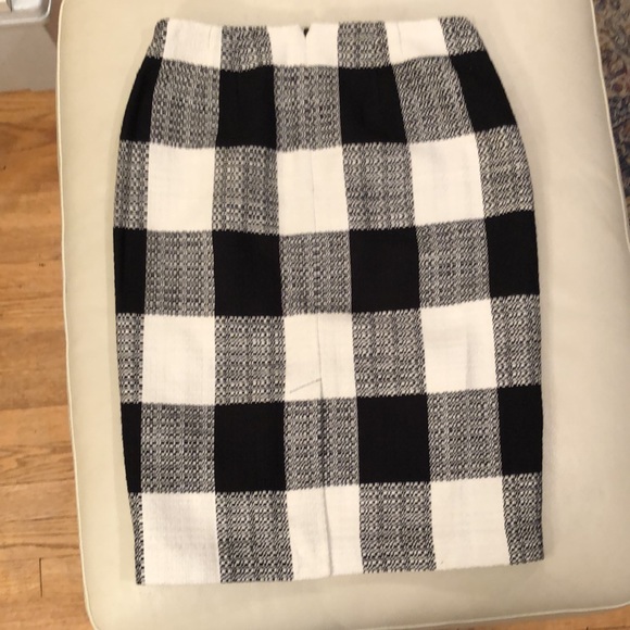Talbots white/black checked pencil skirt, NWOT - Picture 6 of 6
